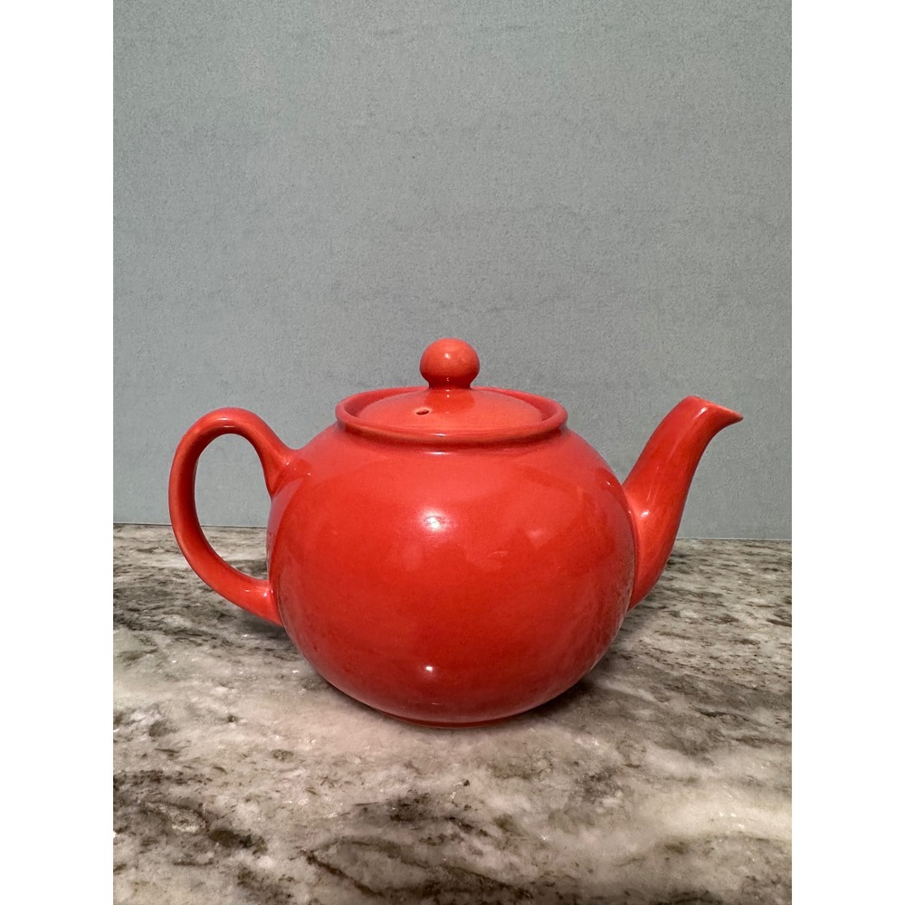 Pristine England Red Ceramic Teapot Glossy Stoneware Made‎ in England